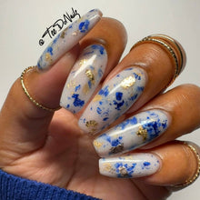 Load image into Gallery viewer, Royal-Tee- White, Blue, Gold, Rose Gold, Foil Nail Dip Powder
