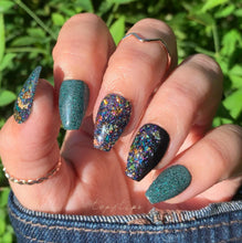 Load image into Gallery viewer, Titan- Navy, Purple, Teal, Green, Bronze, Gold Glitter, Flakes, Foil Nail Dip
