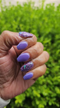 Load image into Gallery viewer, Kennedi-Blue to Purple Thermal, Glow Nail Dip Powder
