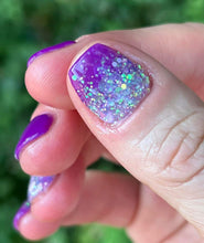 Load image into Gallery viewer, Sirena- Lavender, Pastel Chunky Glitter Nail Dip Powder
