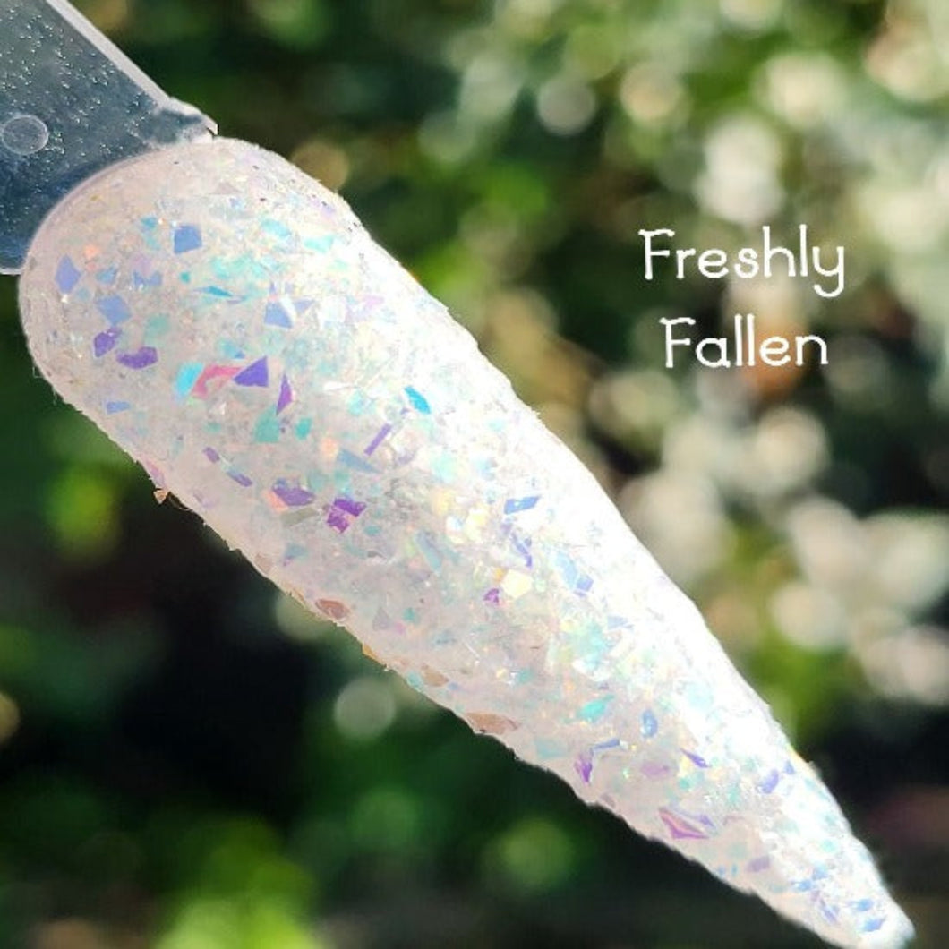 Freshly Fallen-White Flakes Nail Dip Powder