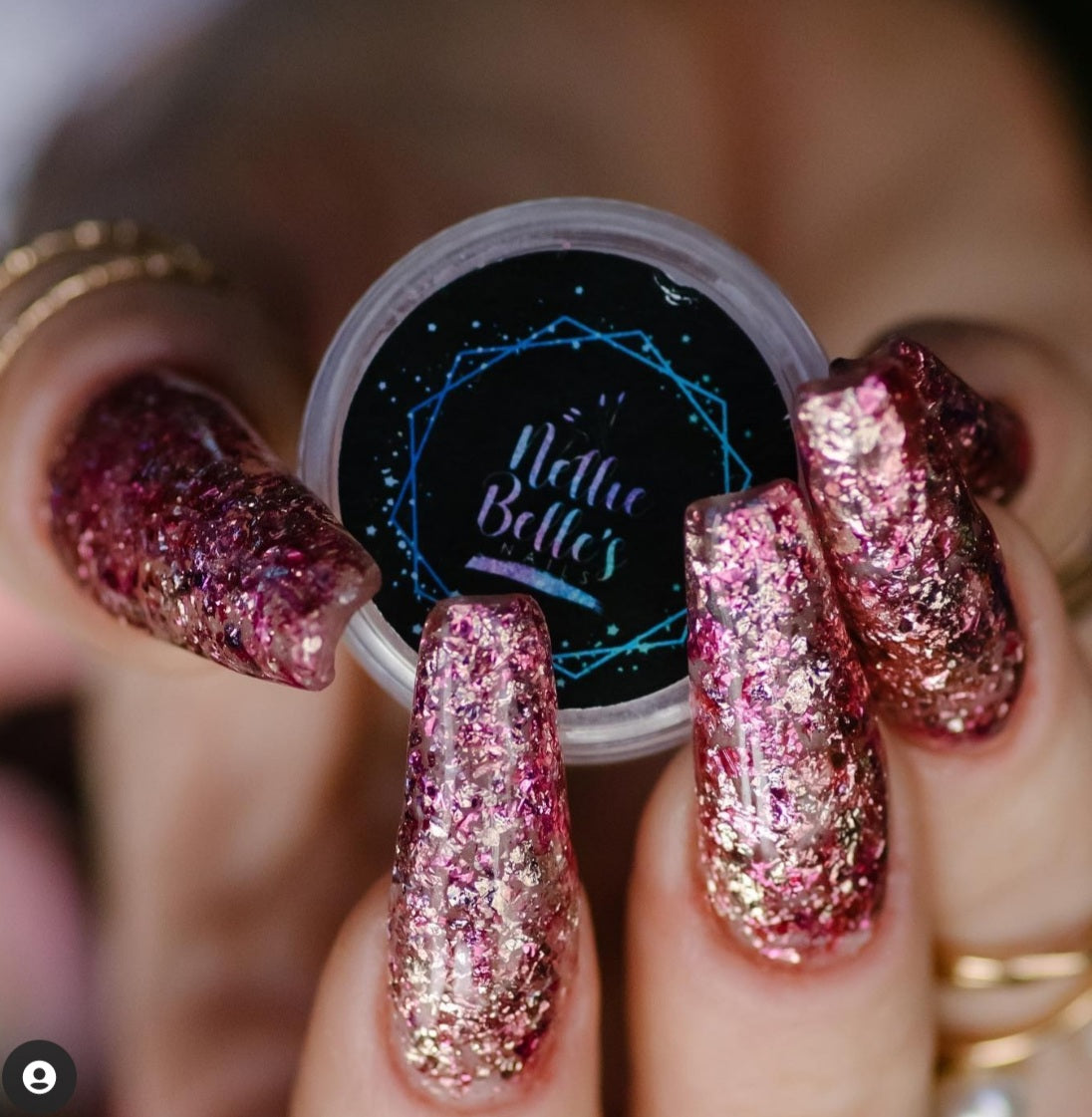 How To Add Foil Flakes To A Dip Powder Mani 