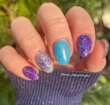 Load image into Gallery viewer, Cyanni - Blue Shimmer Nail Dip Powder
