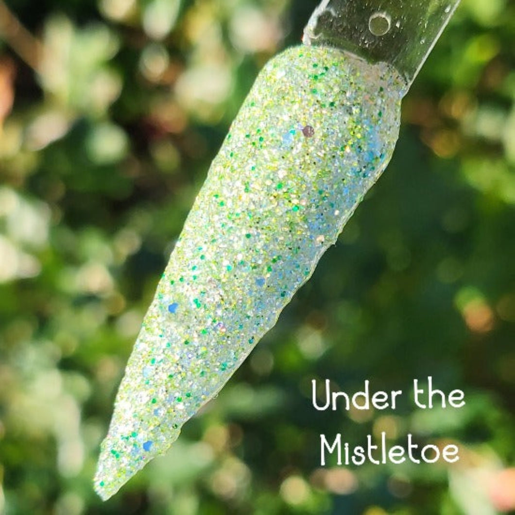 Under the Mistletoe- Green, Silver and White Nail Dip Powder